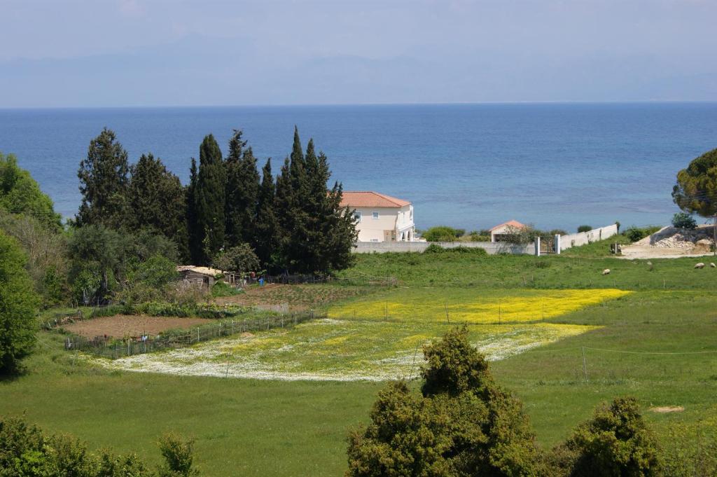 Villa Bouka Astrakeri エクステリア 写真